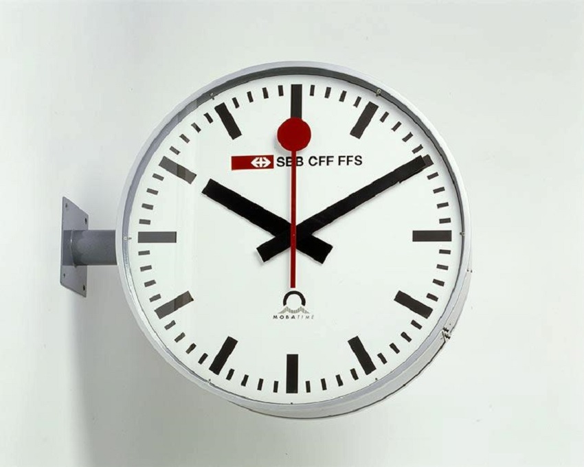 El reloj ferroviario, en la estación cada minuto cuenta